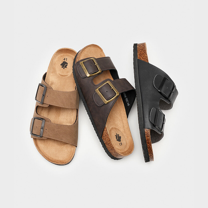 Sandaler i olika fäger för herr