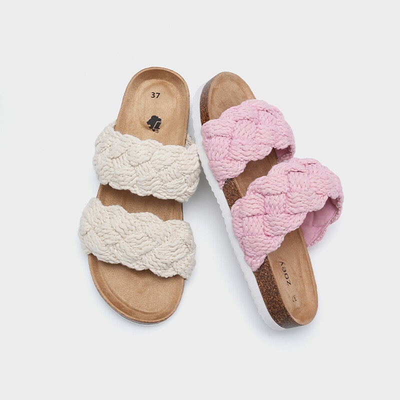 Flätade sandaler i vitt och rosa