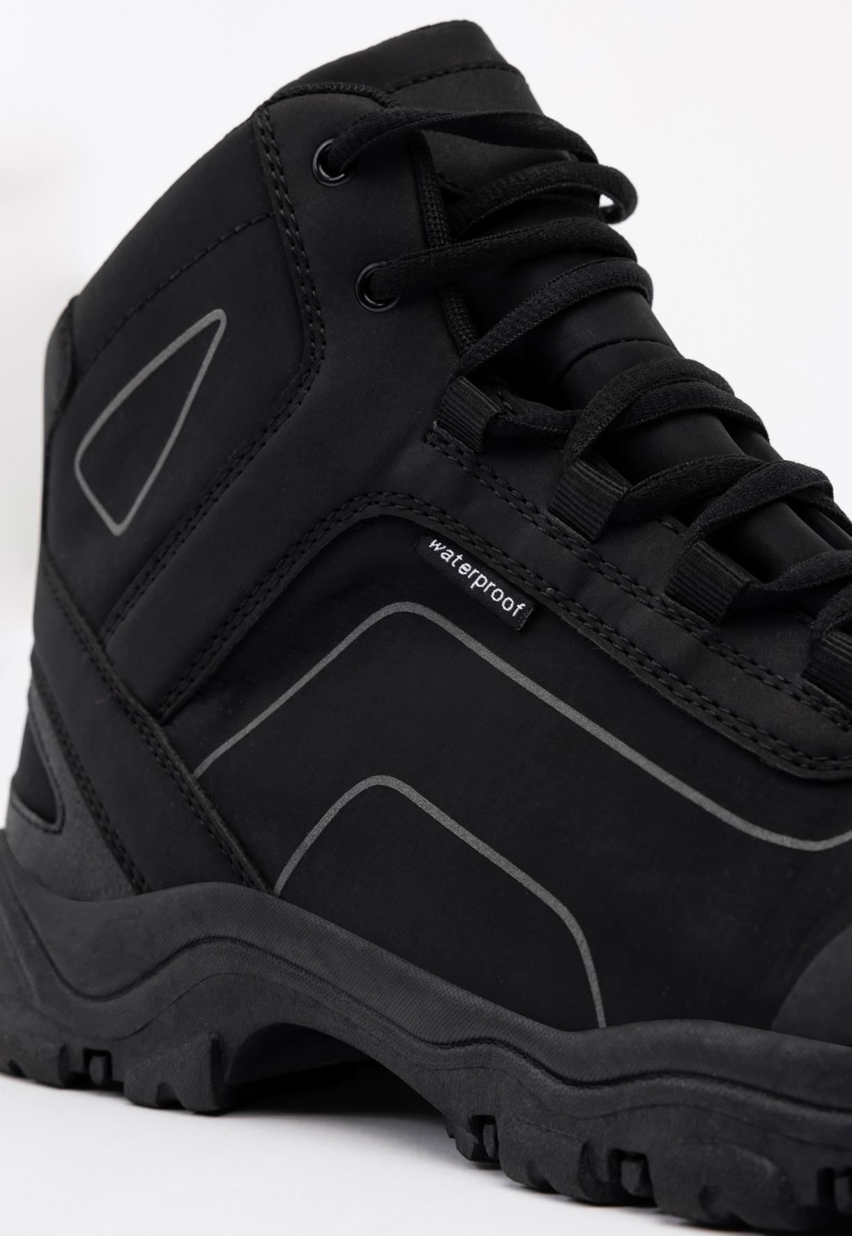 LEJON, Kängor Svarta