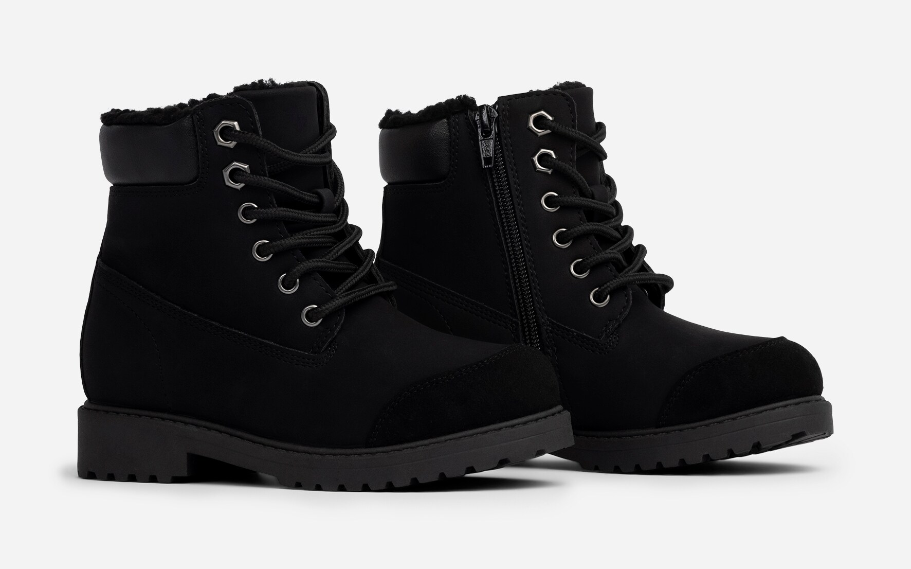 LEJON, Varmfodrade kängor Svarta