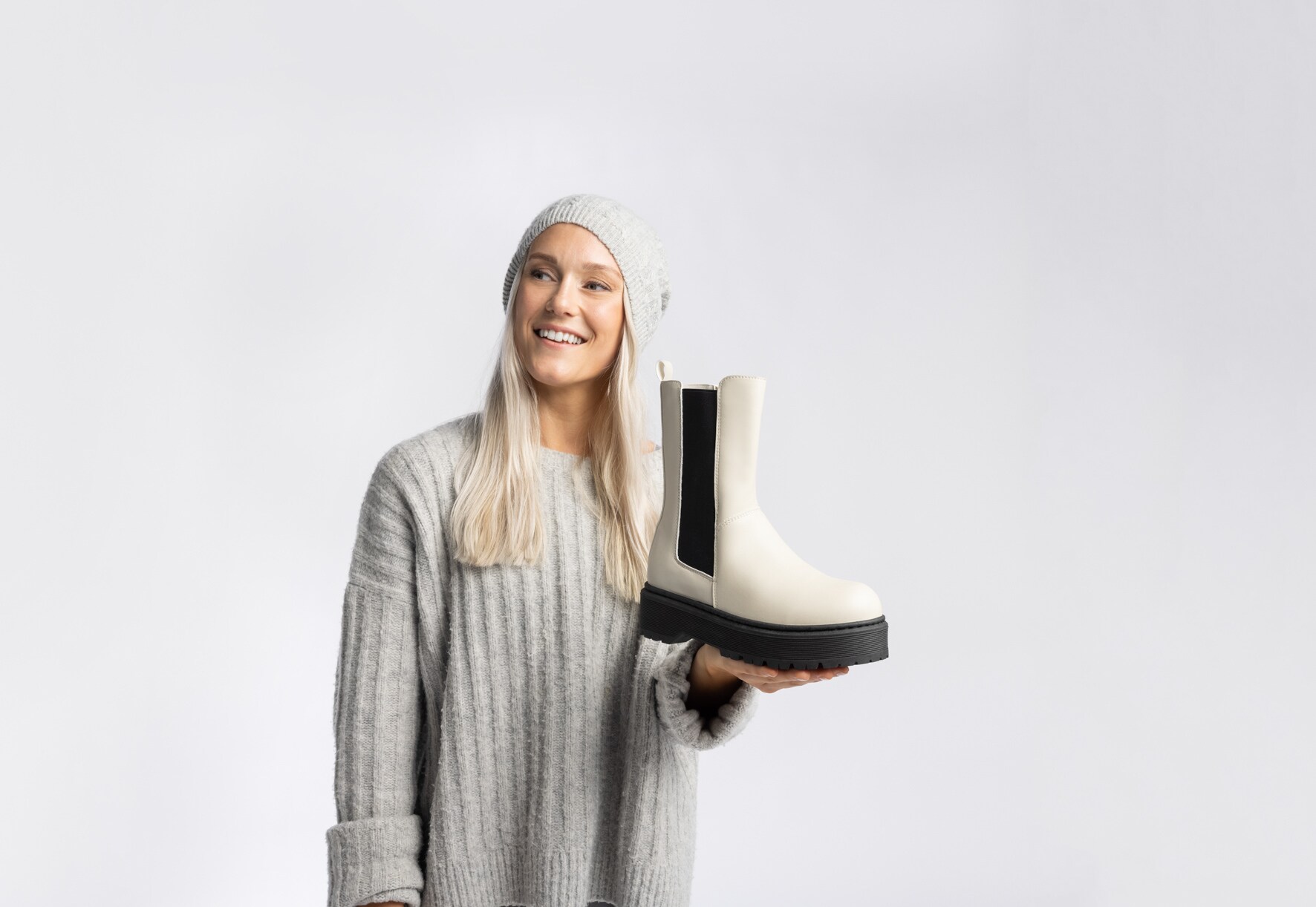 VOX, Chelseaboots Vita