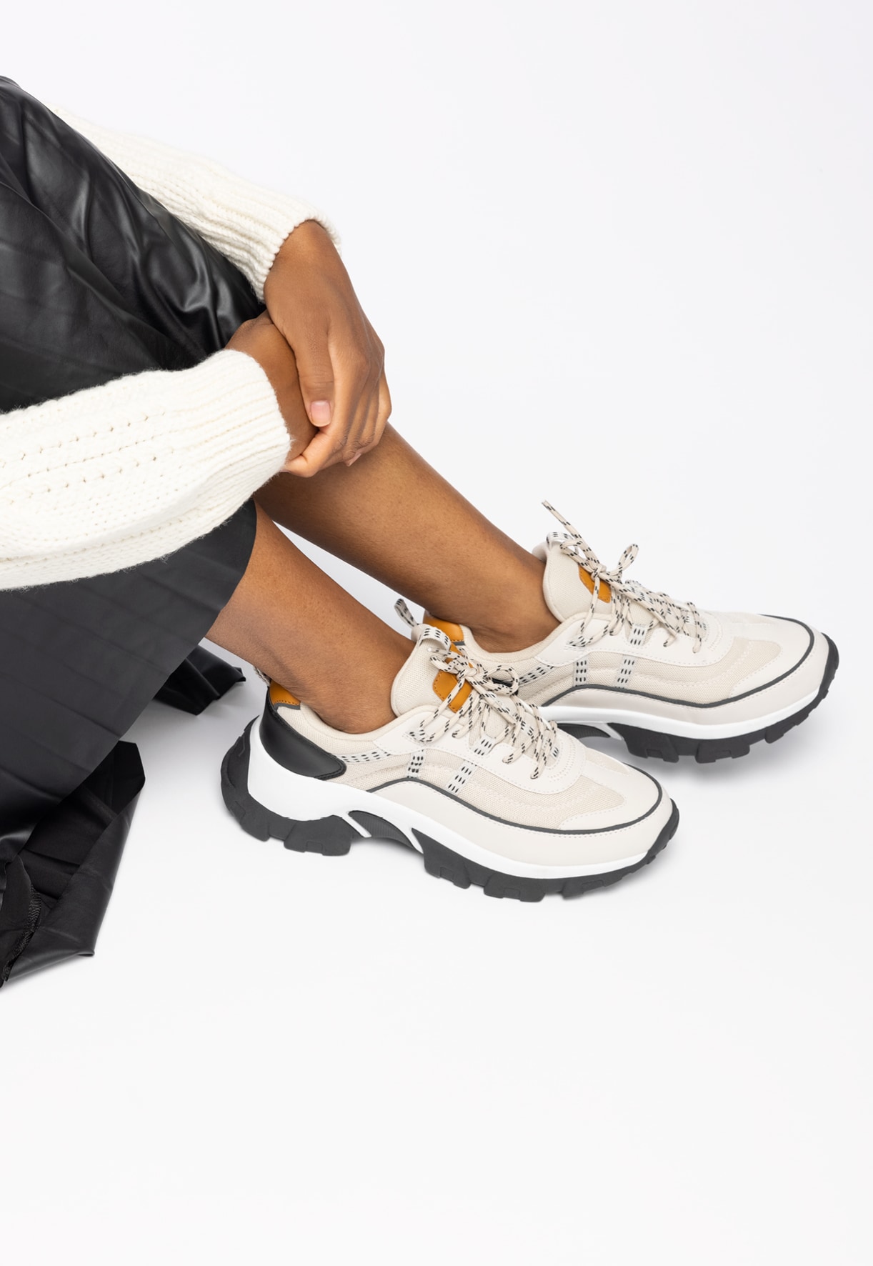 VOX, Sneakers Beigea