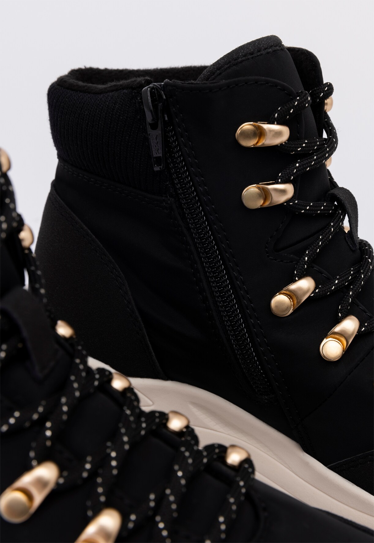 VOX, Varmfodrade kängor Svarta