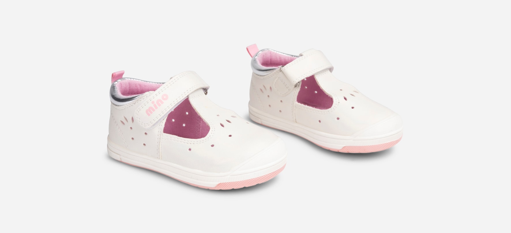 Mino, Sandaler Metallfärgade