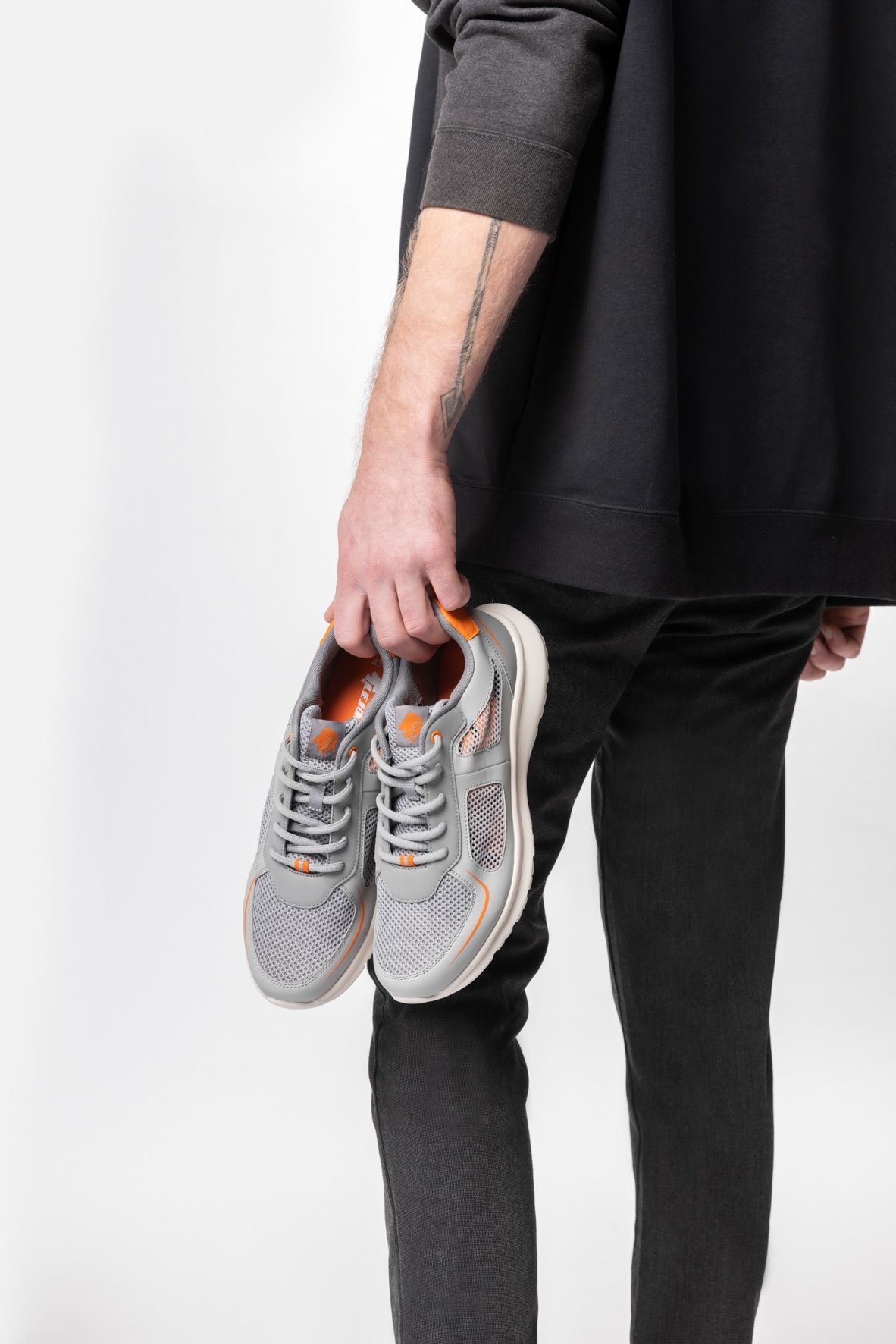 LEJON, Sneakers Gråa