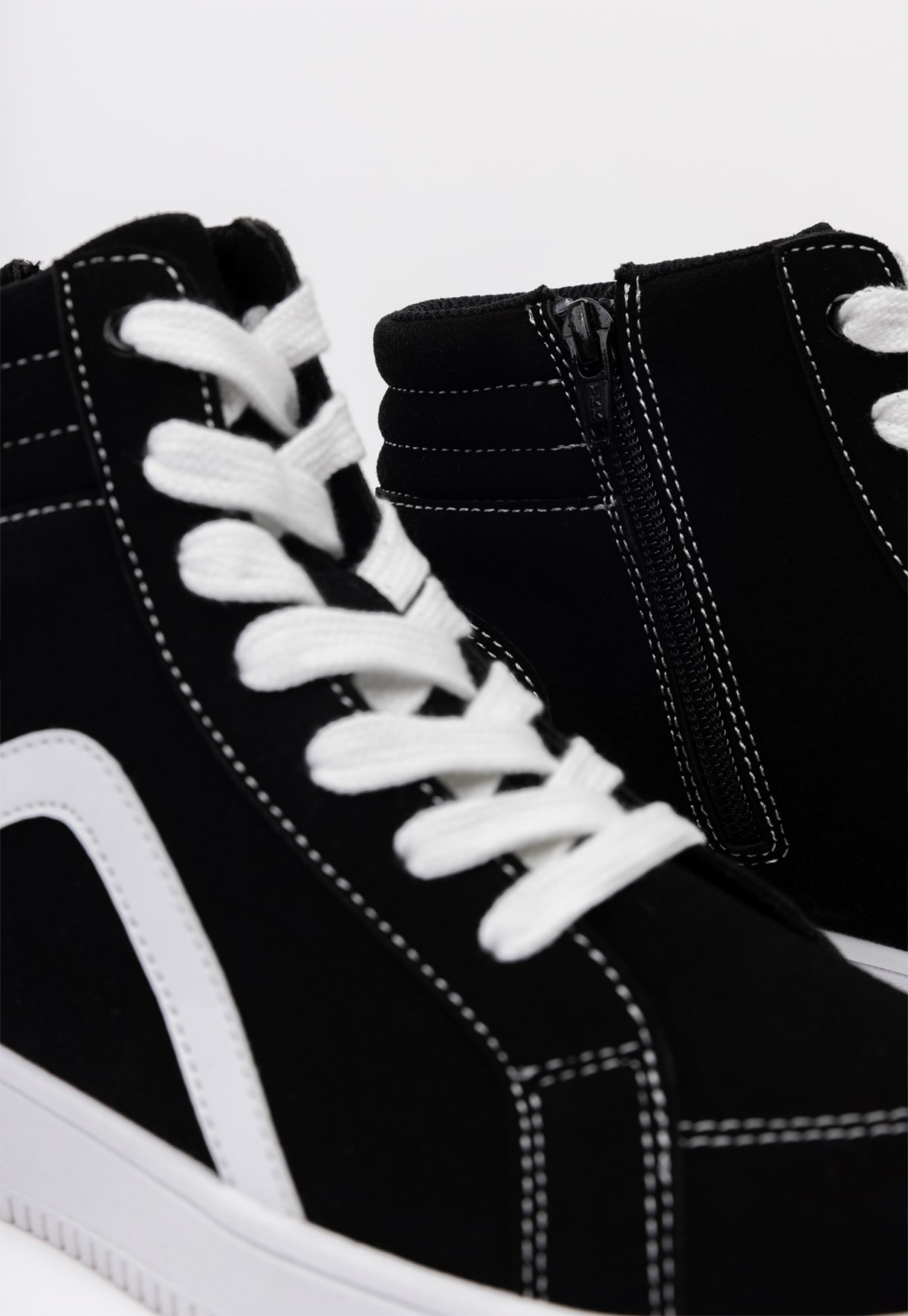 LEJON, Höga sneakers Svarta