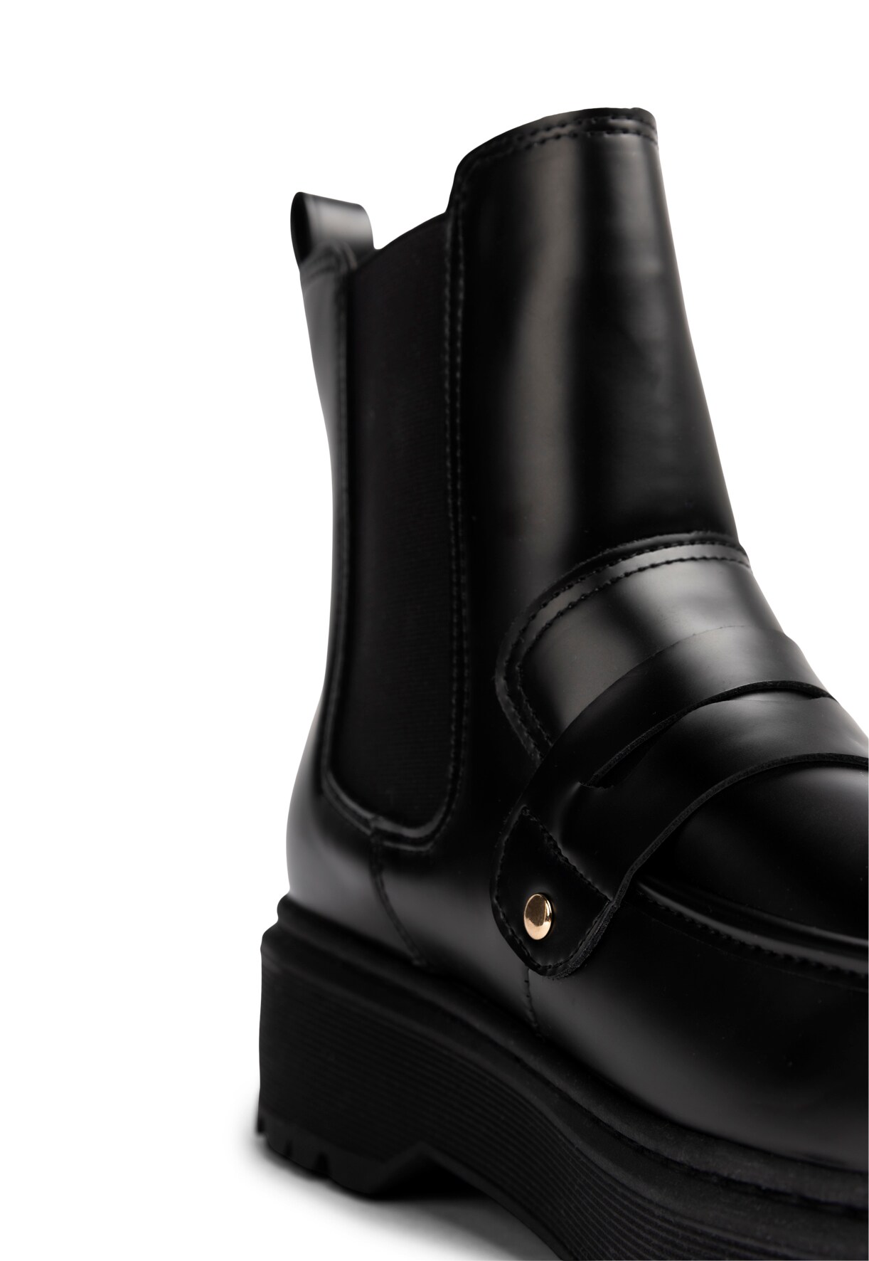 VOX, Boots Svarta