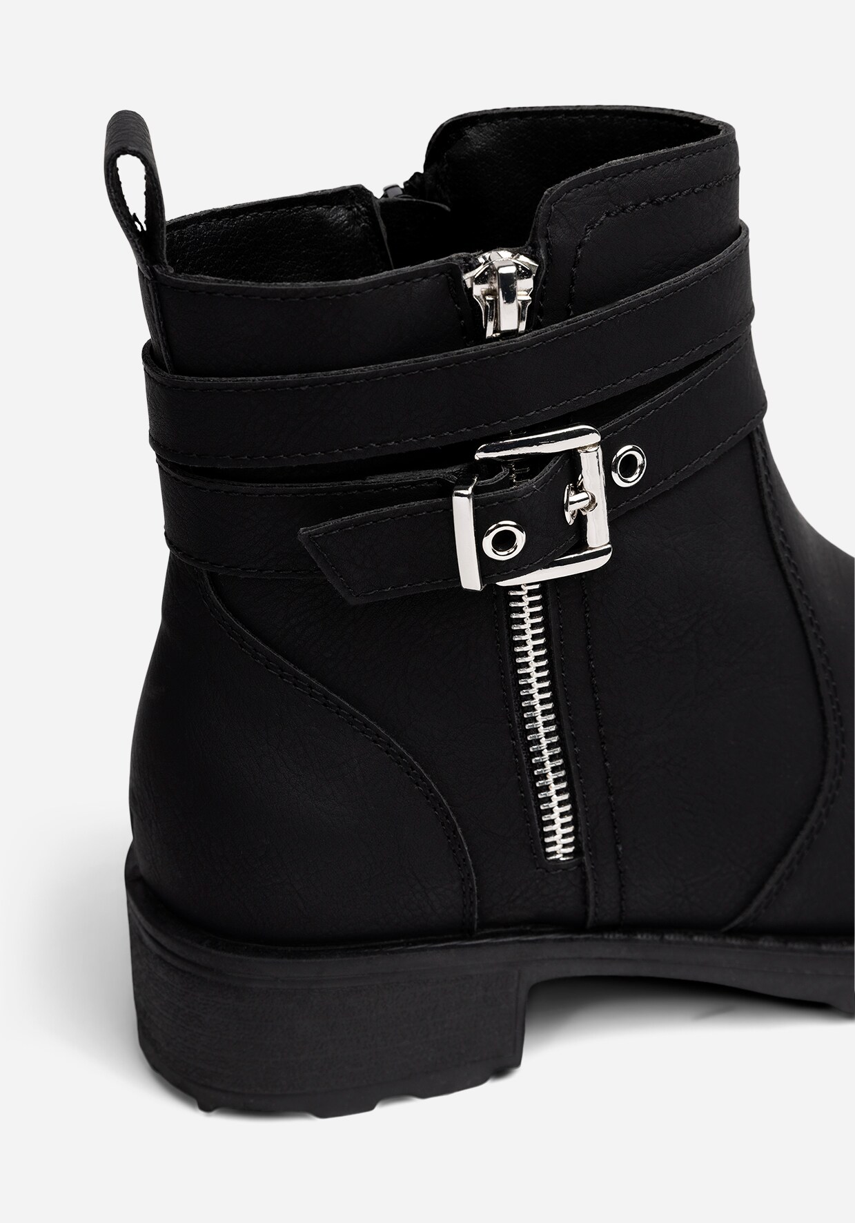 CLOU, Boots med spänne Svarta