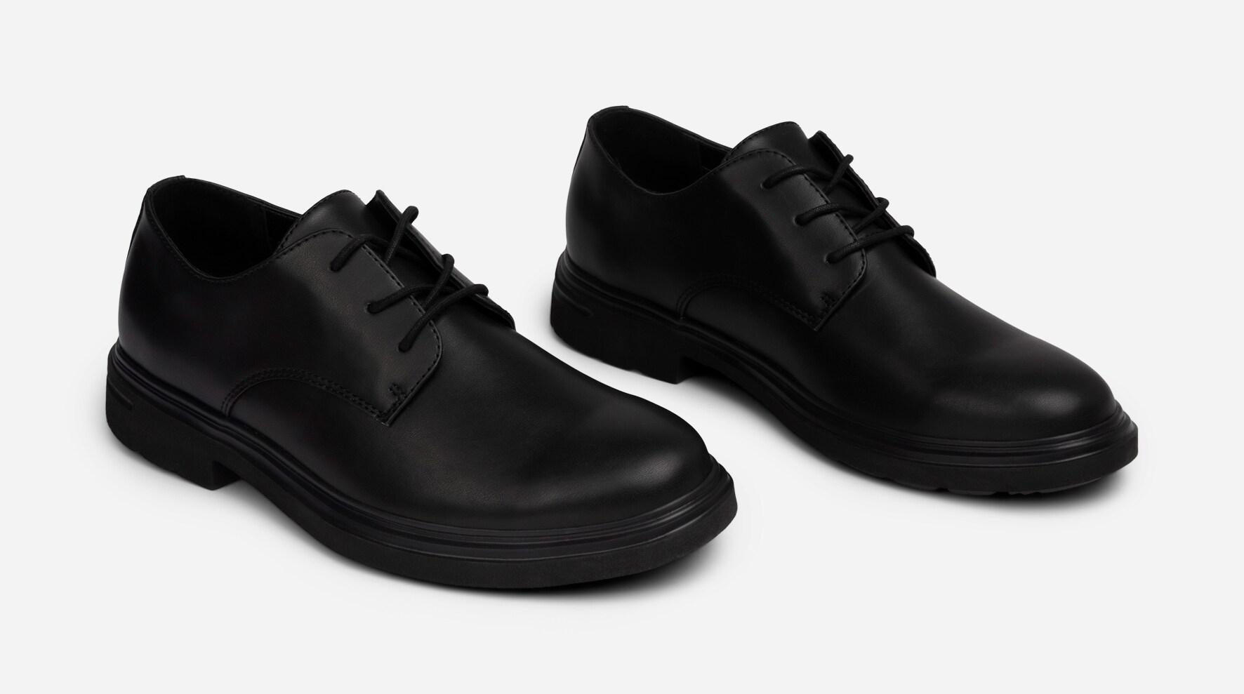 STEPSIDE, Snörskor Svarta