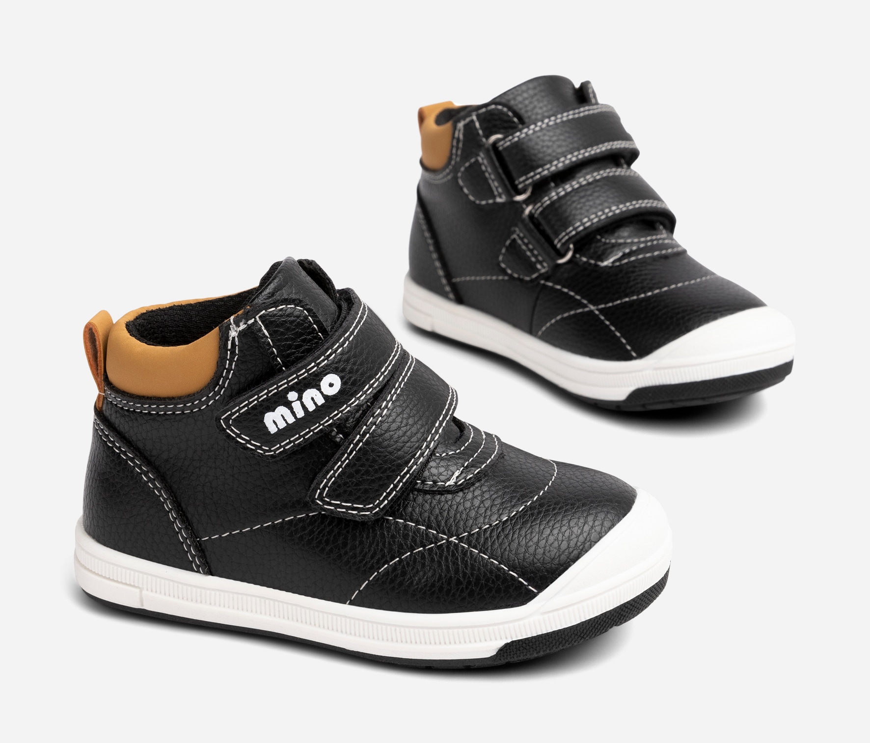 Mino, Lära-gå-skor Svarta