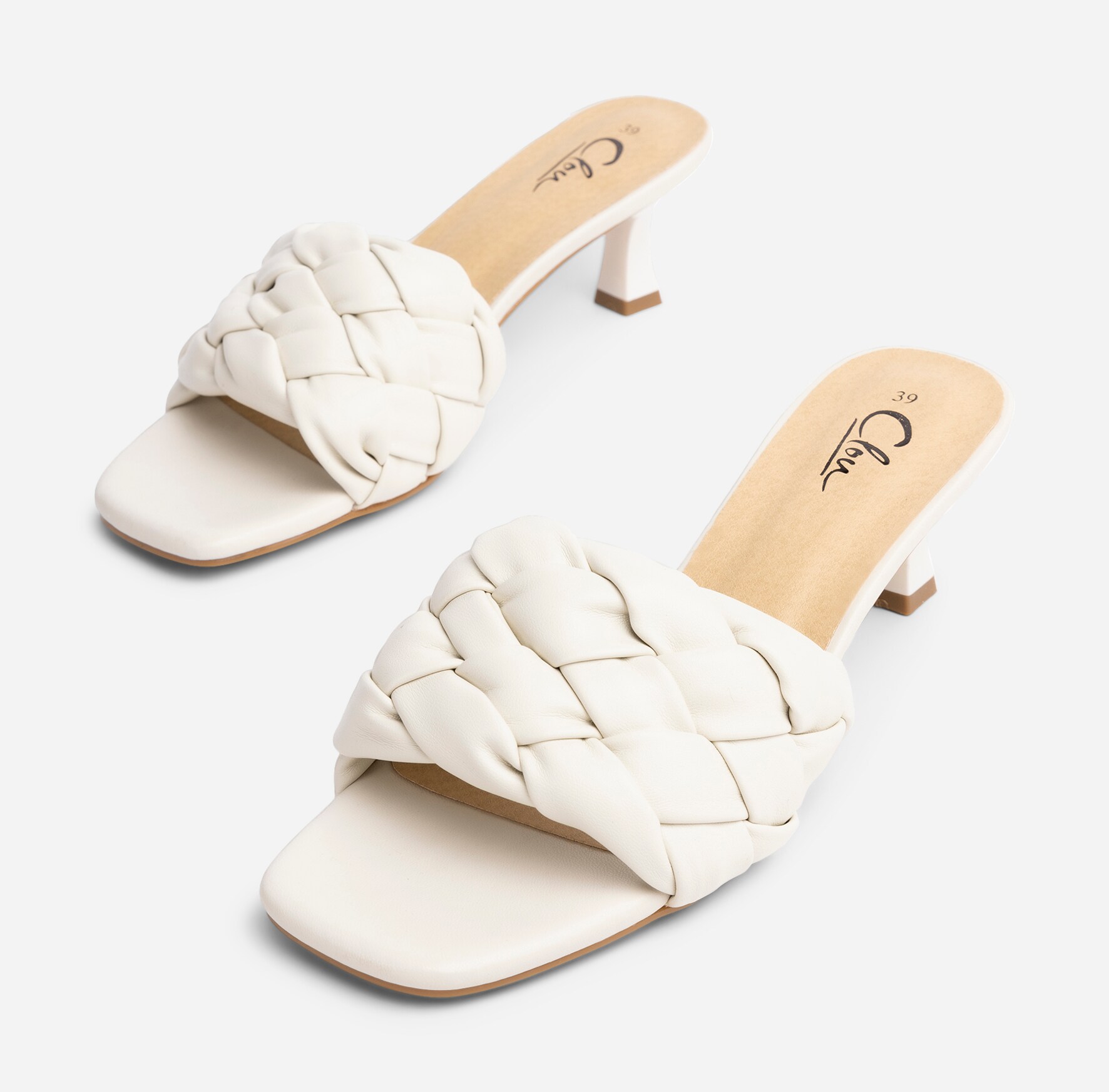 CLOU, Sandaletter Vita