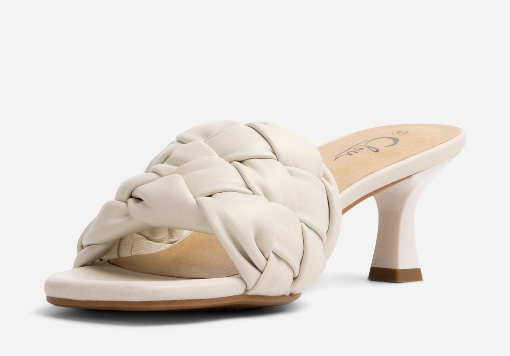 CLOU, Sandaletter Vita