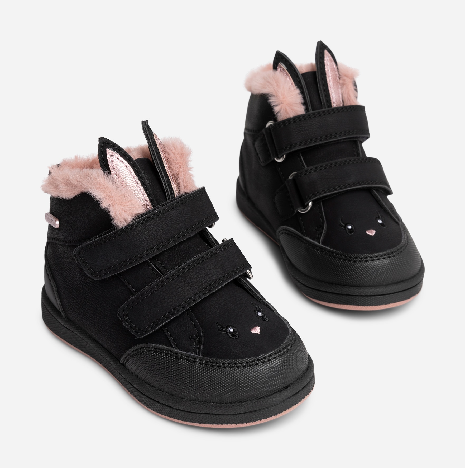 LEJON, Varmfodrade höga sneakers waterproof Svarta