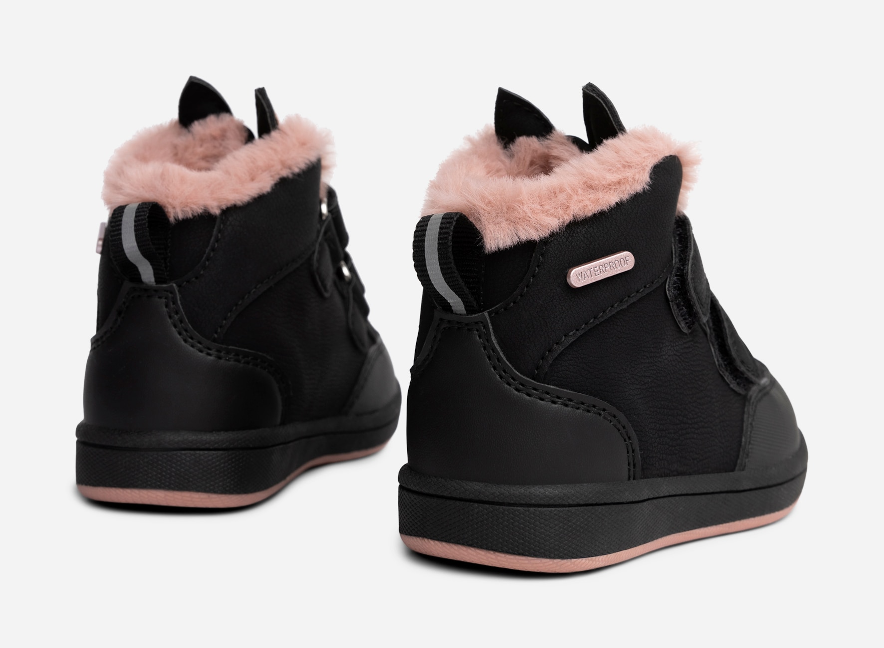 LEJON, Varmfodrade höga sneakers waterproof Svarta