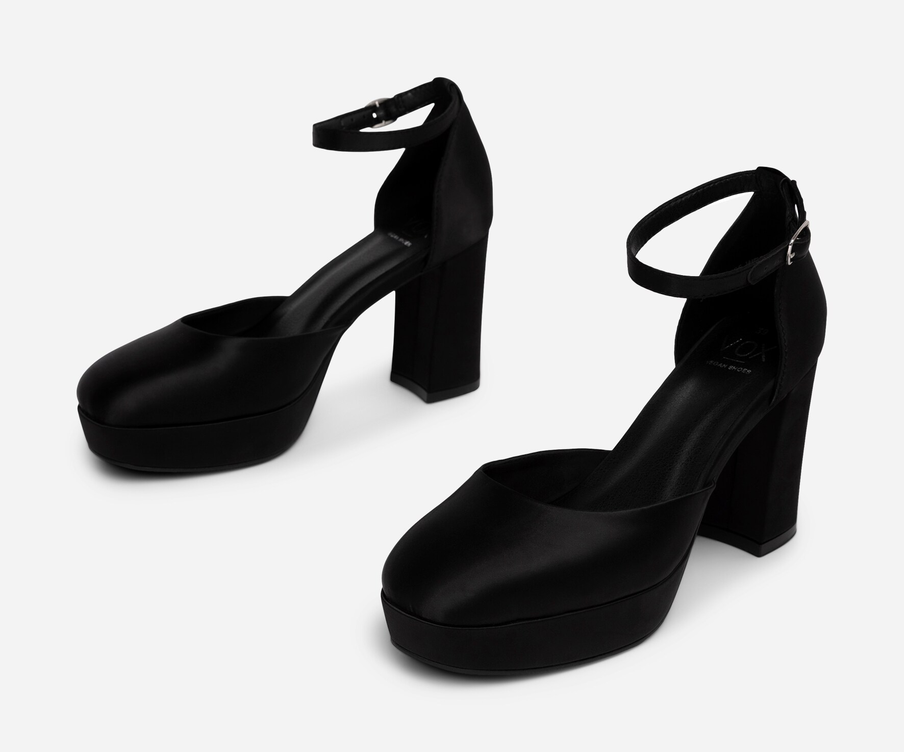 VOX, Pumps med platåsula Svarta