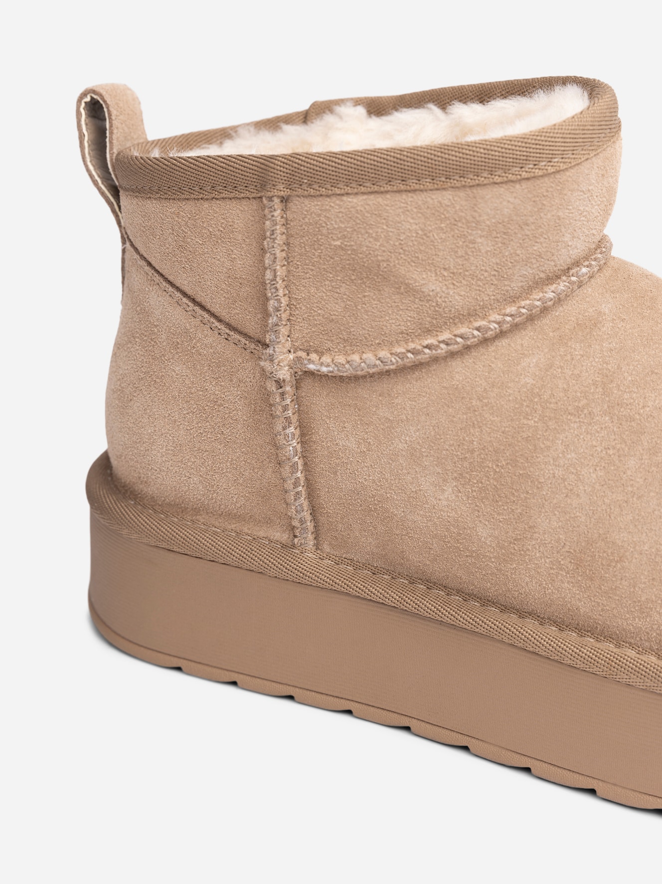 CLOU, Varmfodrade boots Beigea