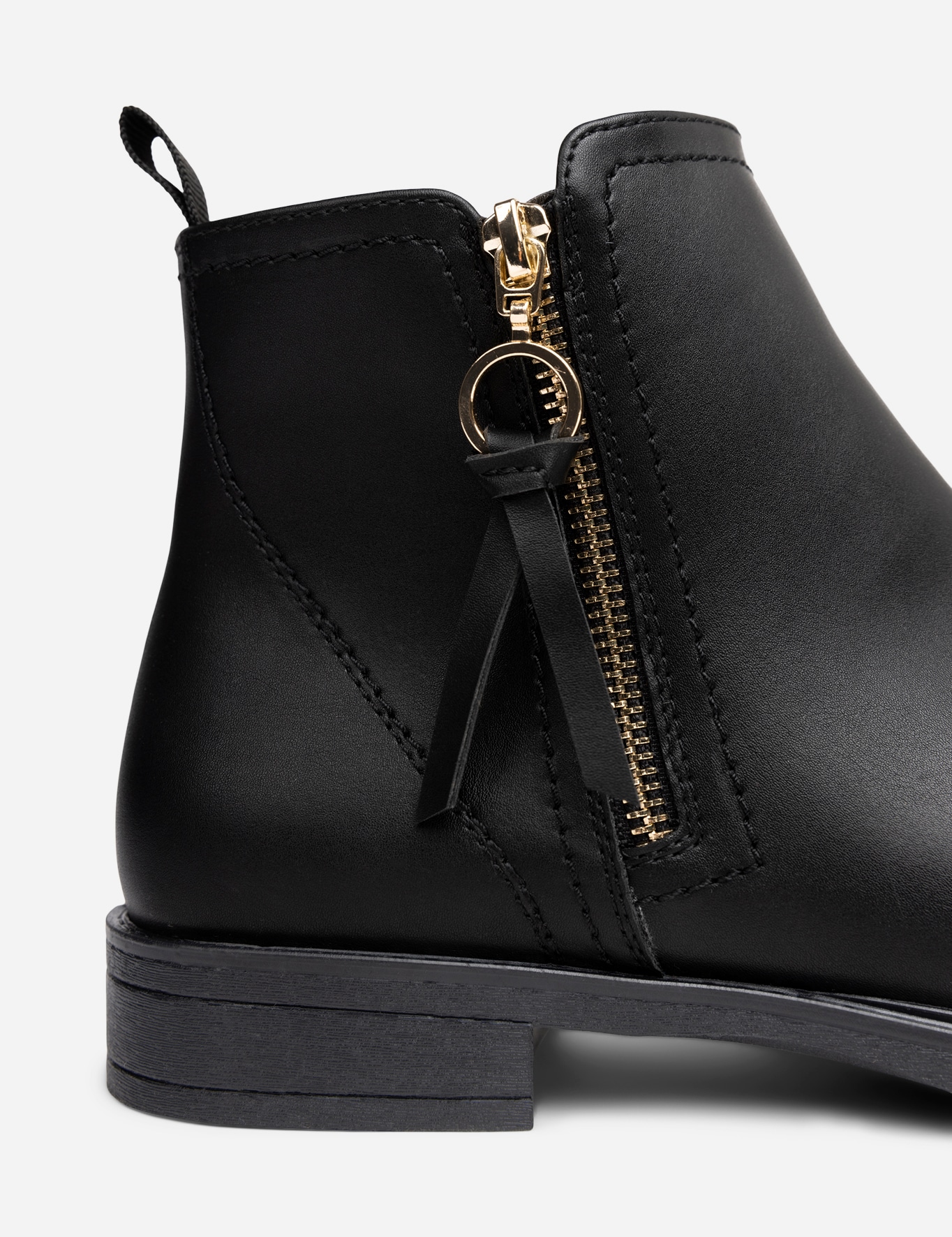 CLOU, Boots med dragkedja Svarta
