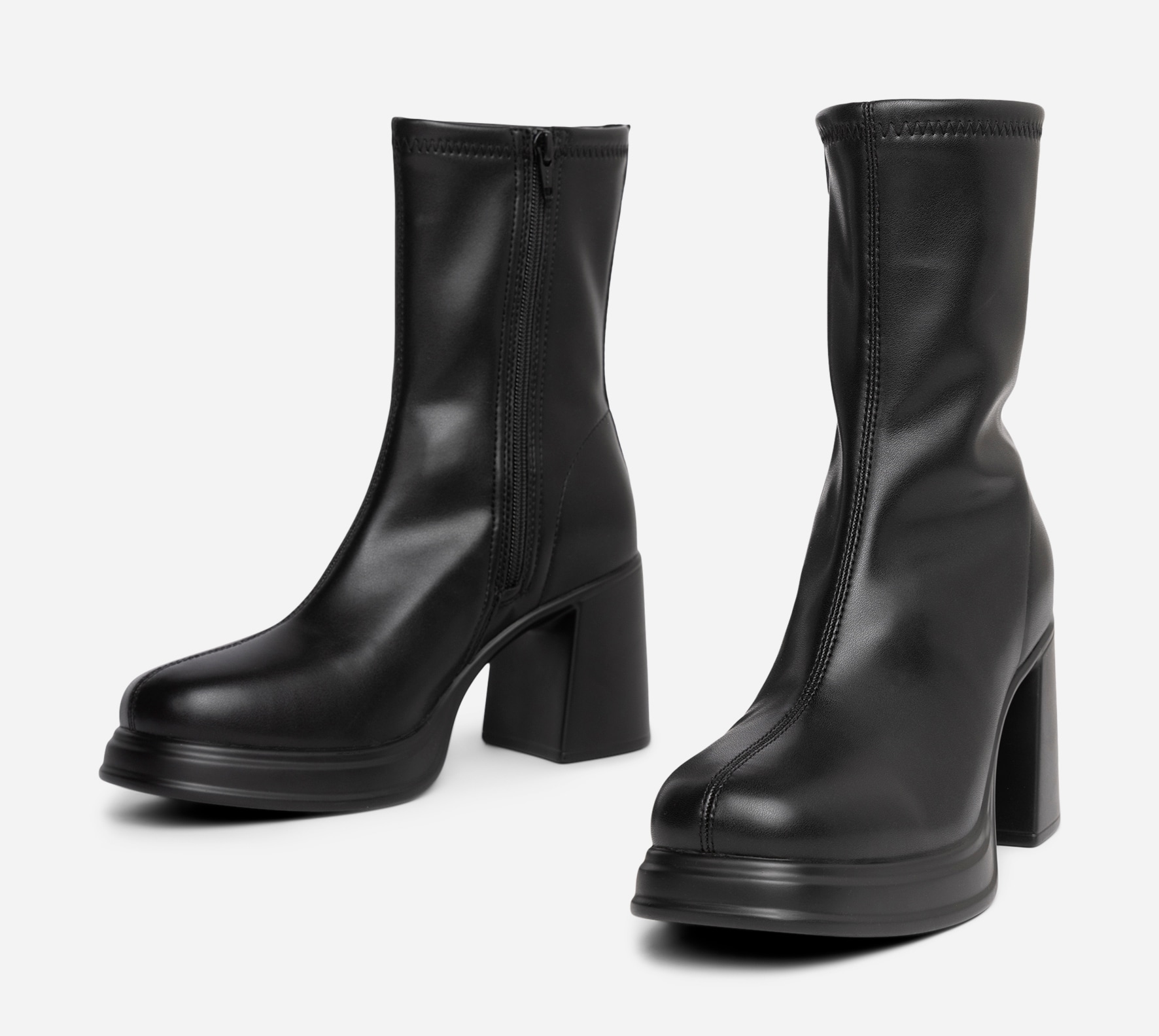 CLOU, Boots med stretch Svarta