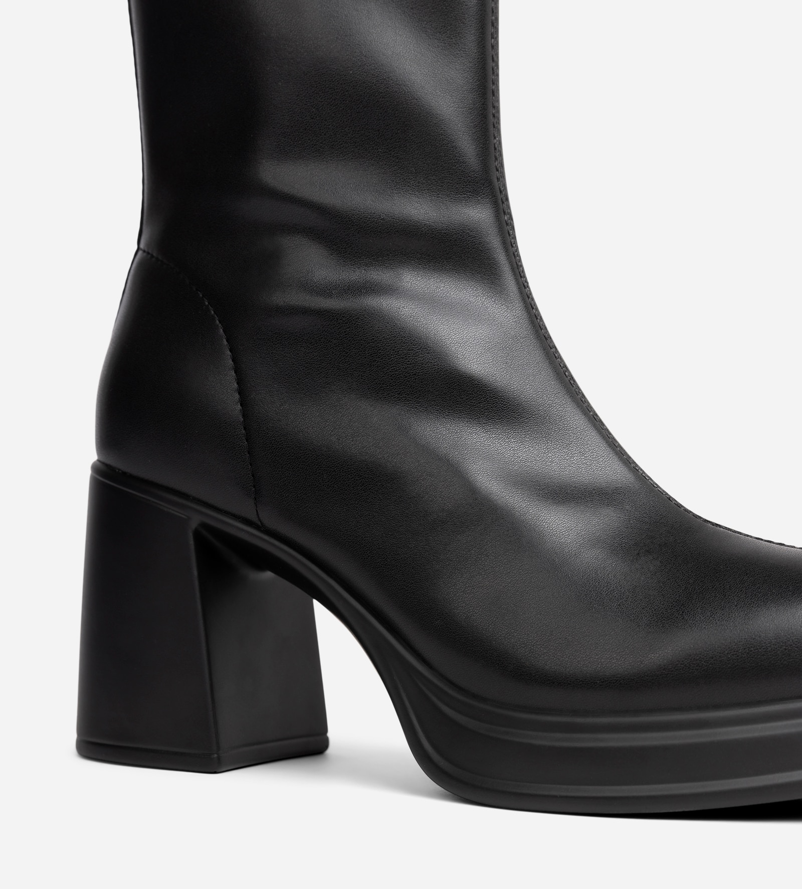 CLOU, Boots med stretch Svarta