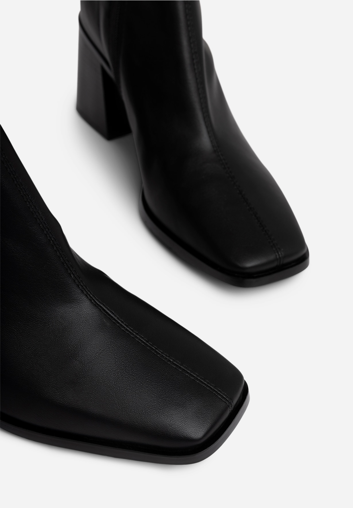CLOU, Boots med stretch Svarta