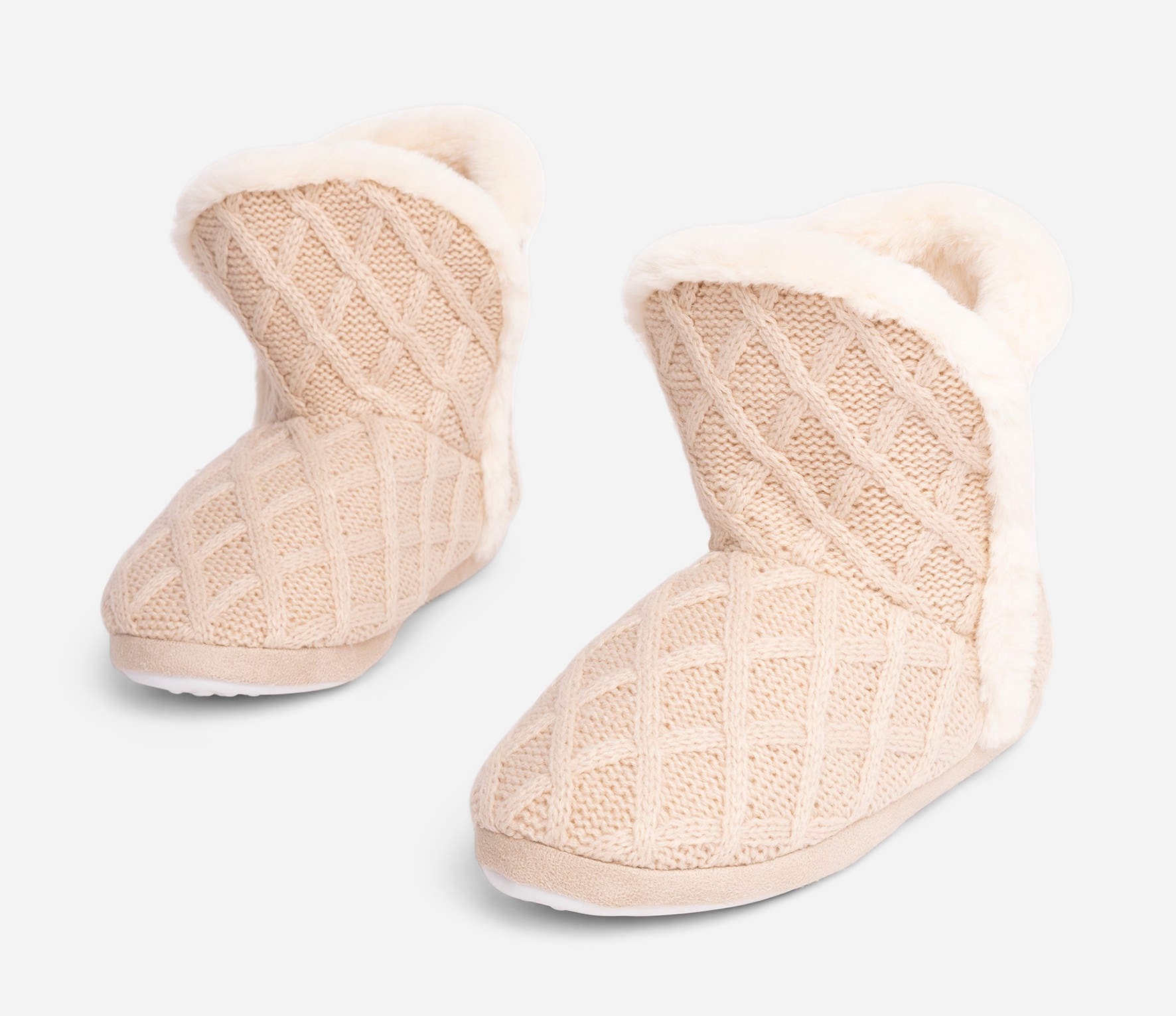 CLOU, Tofflor Beigea