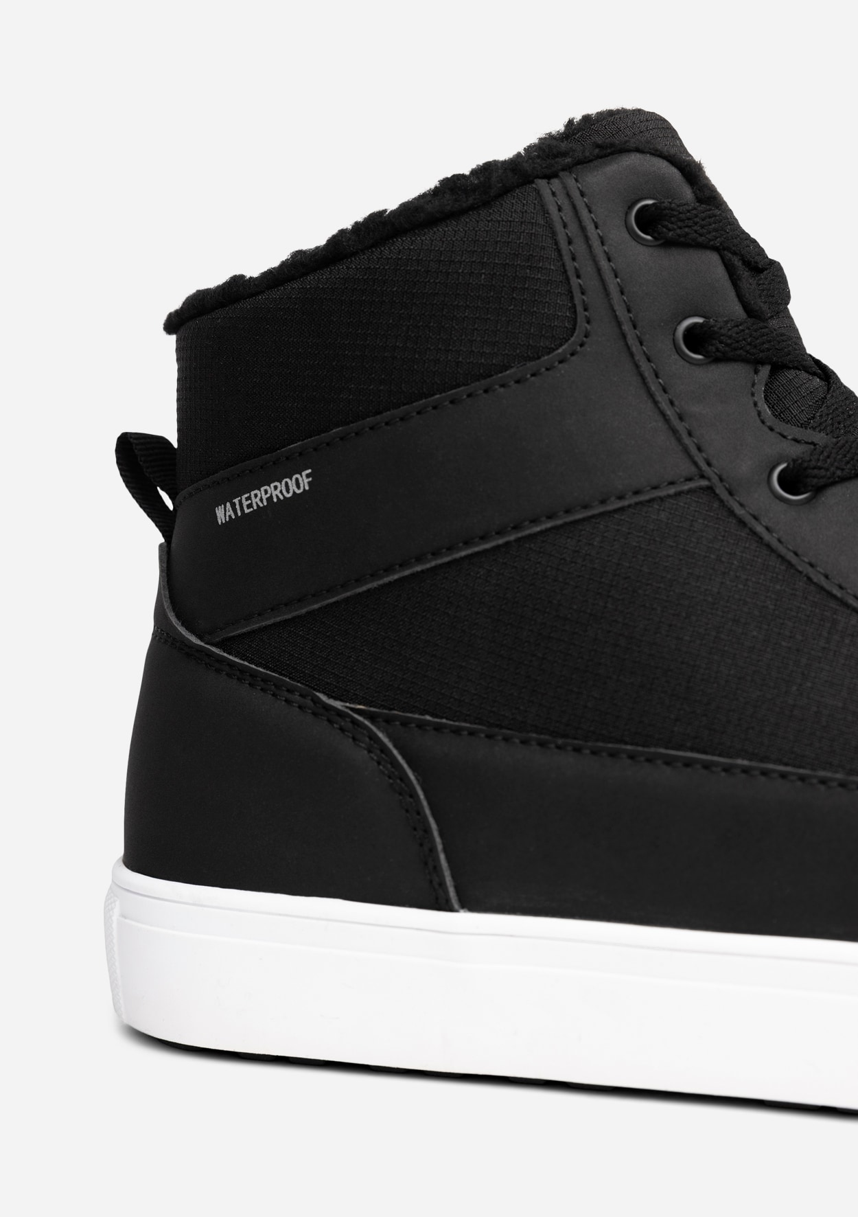 LEJON, Varmfodrade höga sneakers waterproof Svarta