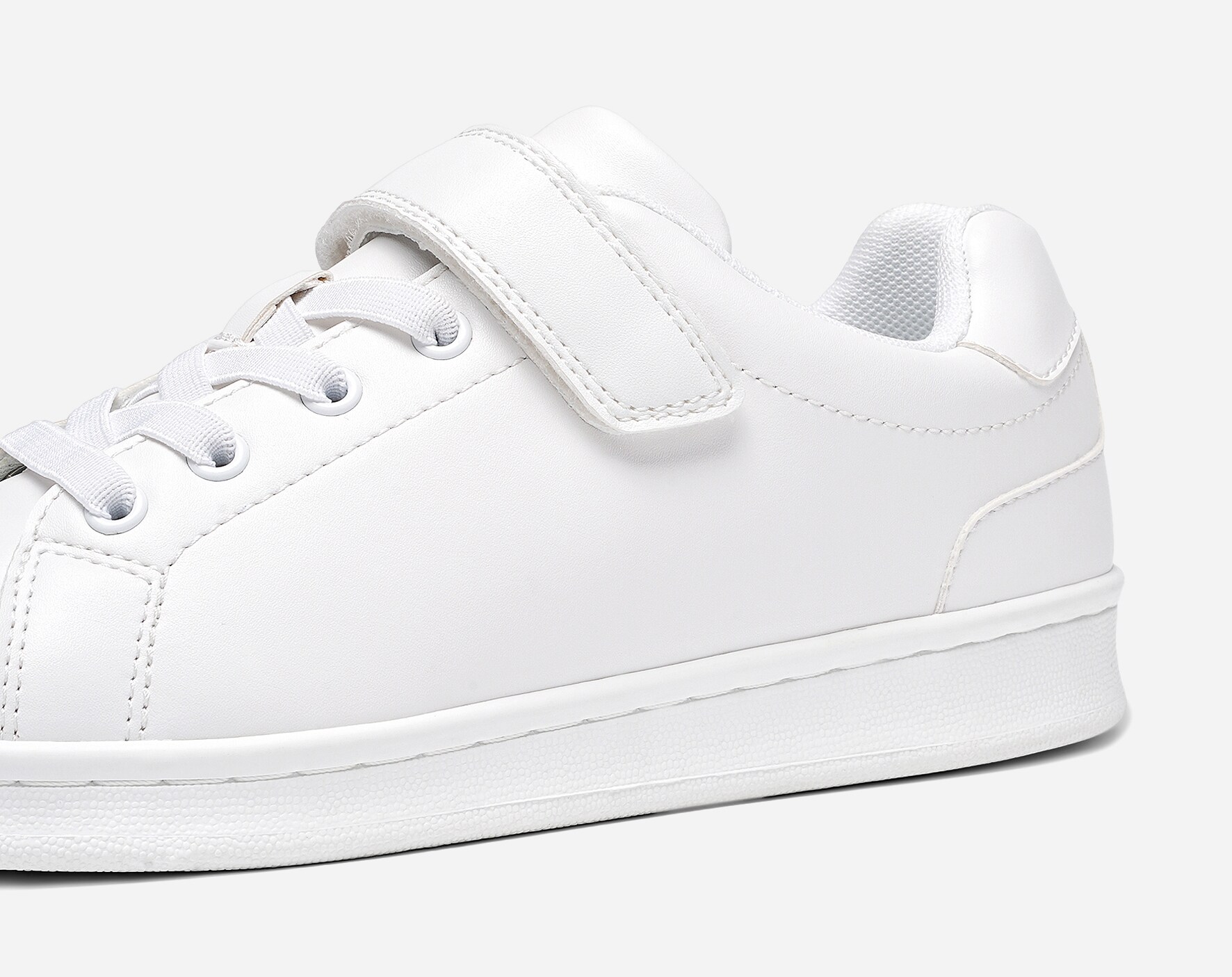 LEJON, Sneakers Vita