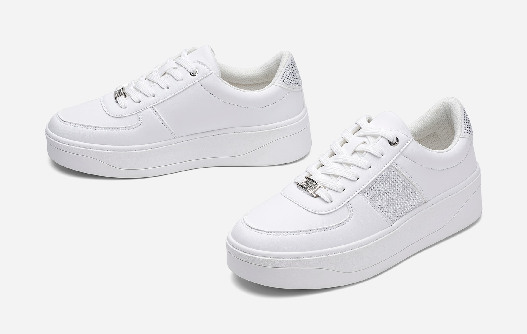 CLOU, Sneakers Vita