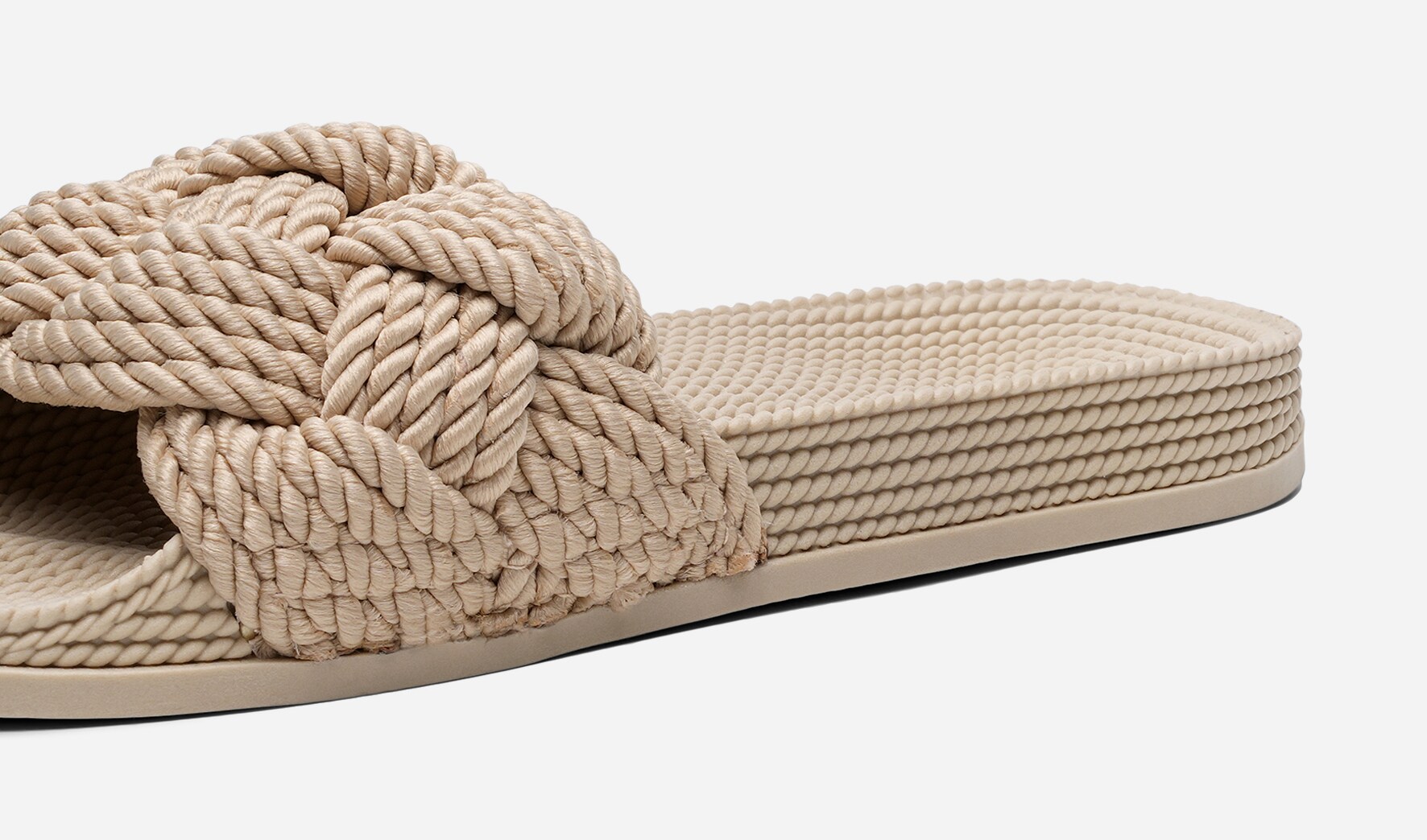 CLOU, Tofflor Beigea