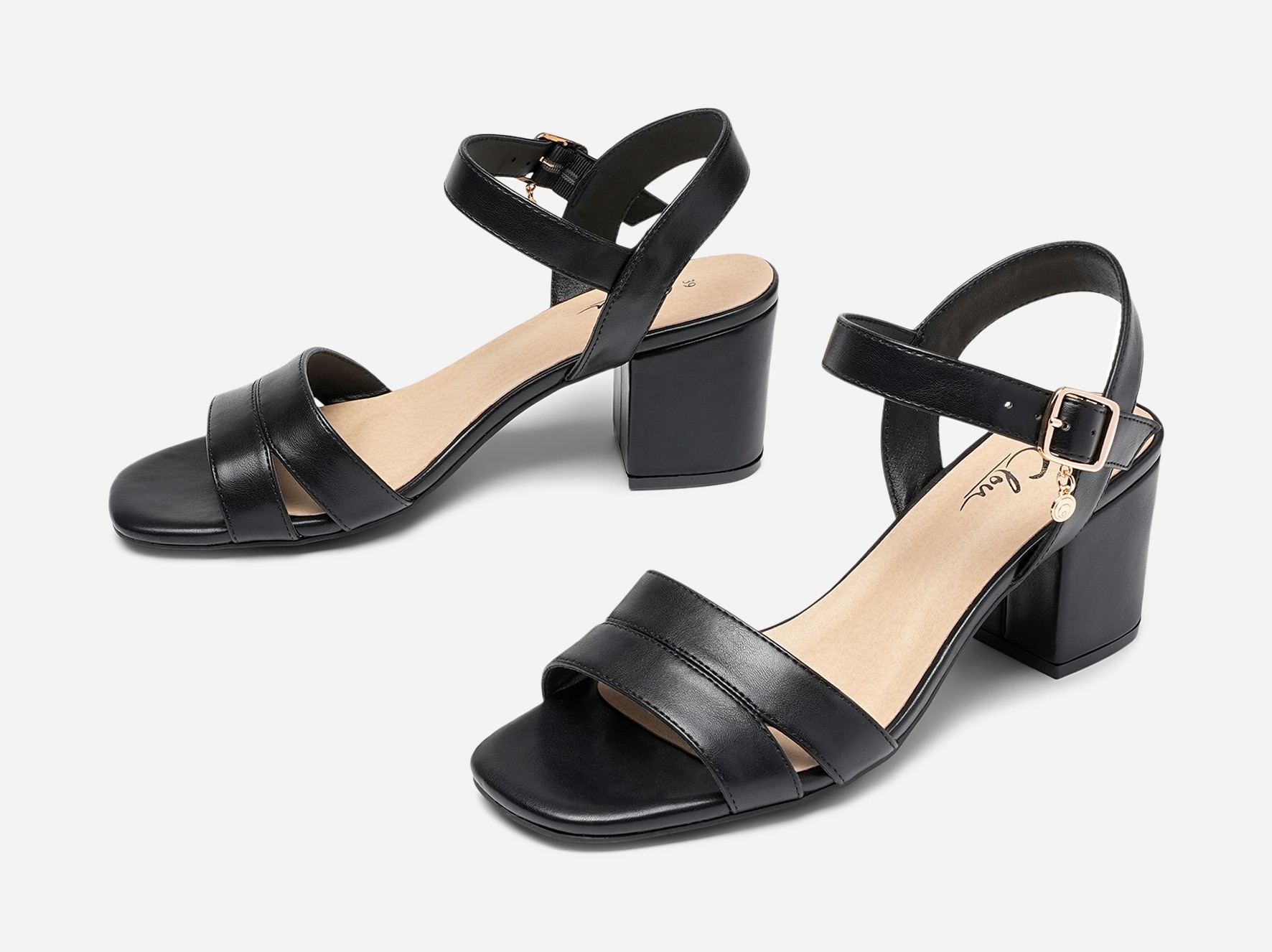 CLOU, Sandaletter med remmar Svarta