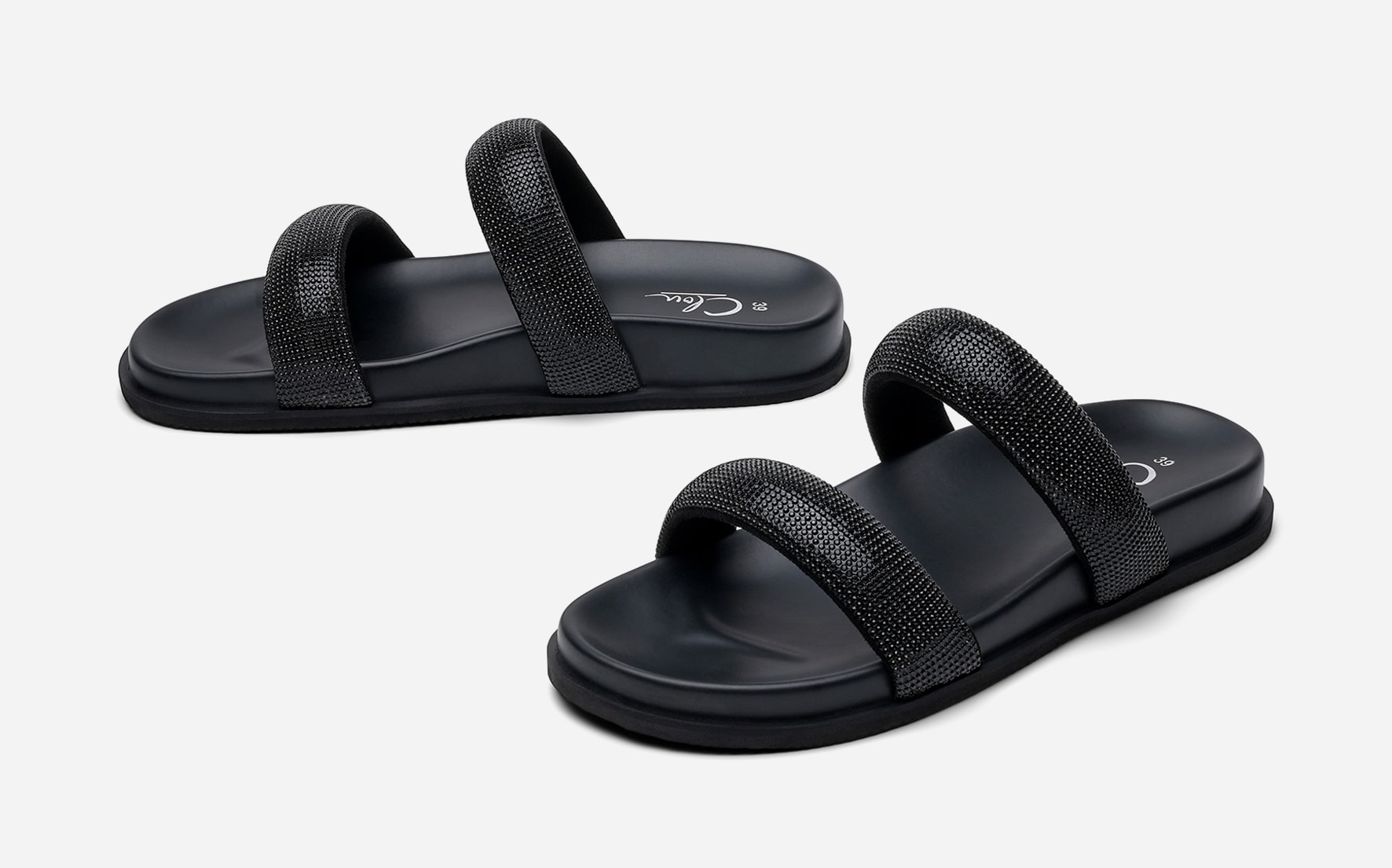 CLOU, Sandaler med remmar Svarta