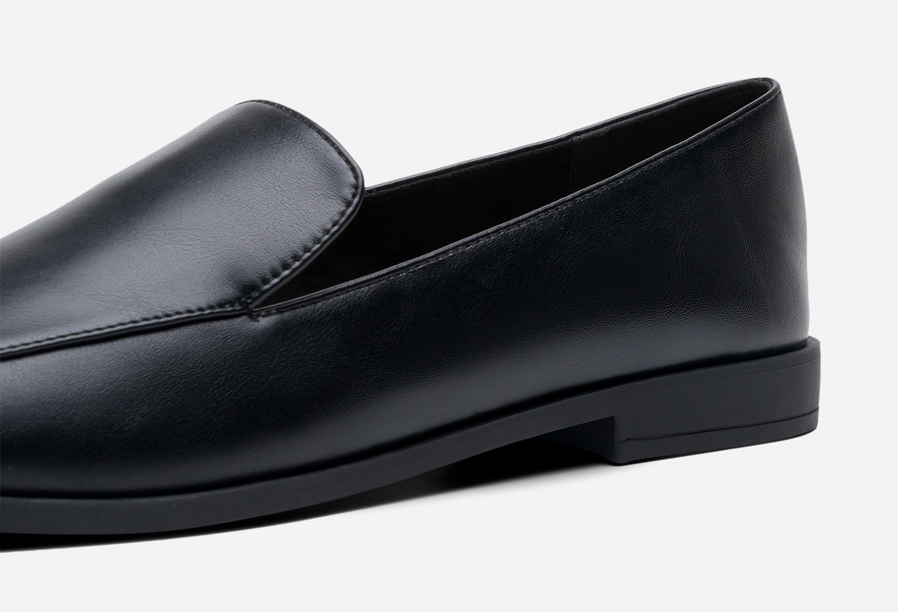 CLOU, Loafers Svarta