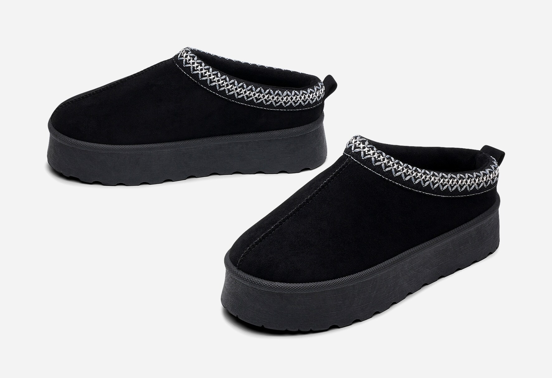 CLAUDIA GHIZZANI, Slip-on Svarta