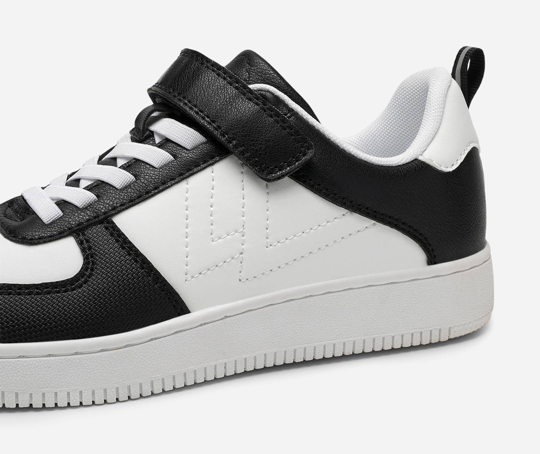 LEJON, Sneakers Vita