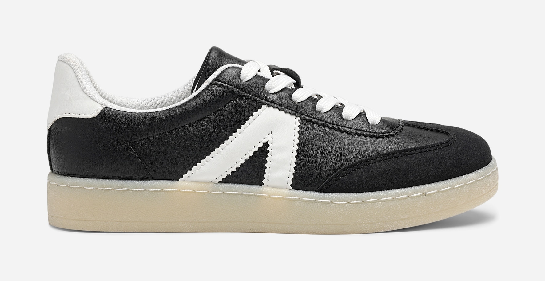 VOX, Sneakers Svarta
