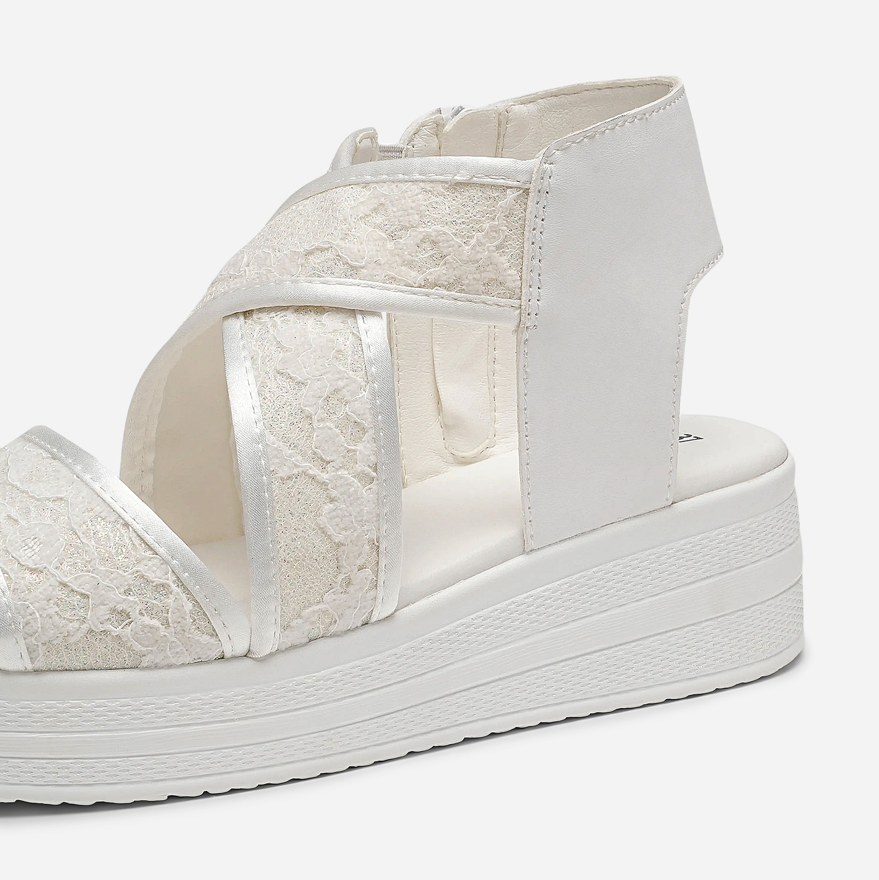 ZOEY, Sandaler med platåsula Vita