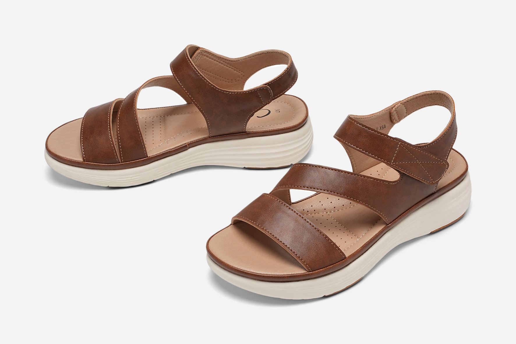 CLOU COMFORT, Sandaler med remmar Bruna