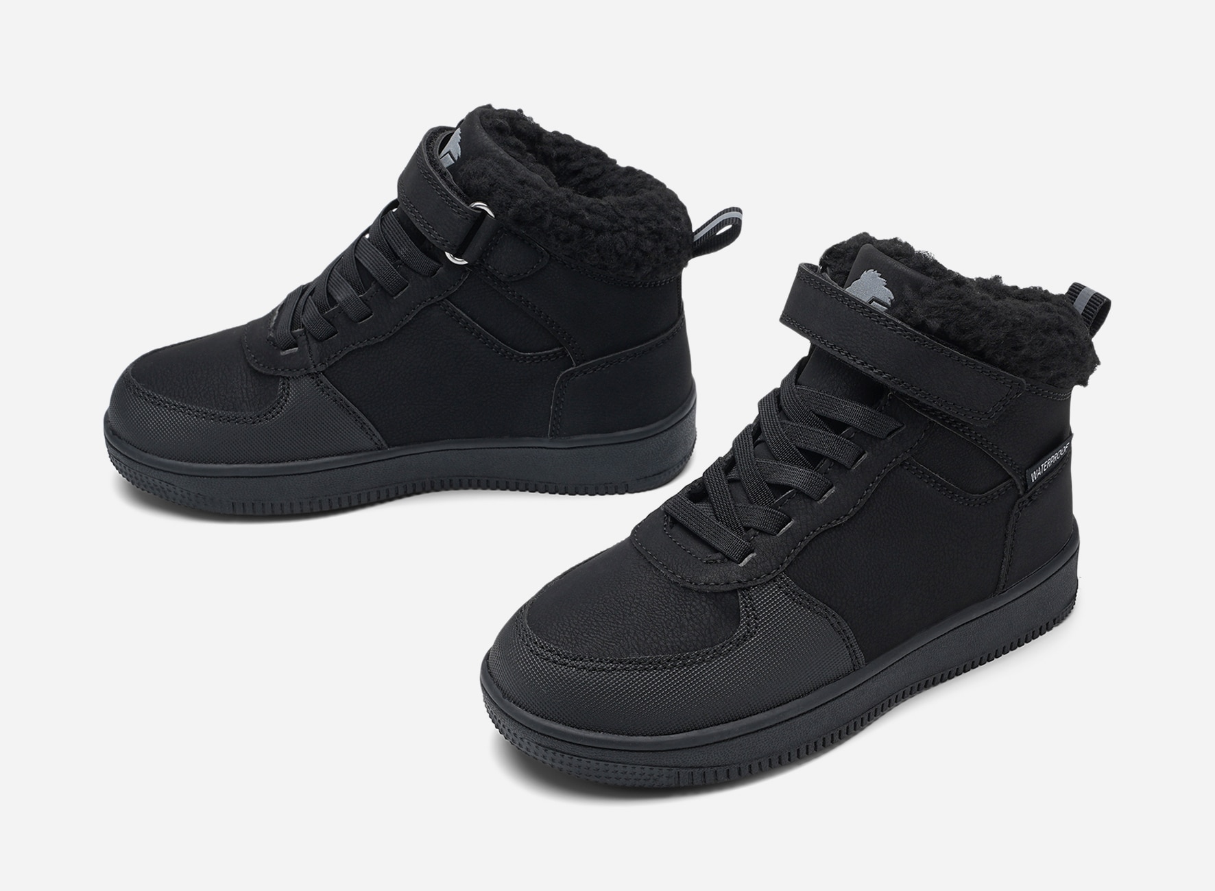 LEJON, Varmfodrade höga sneakers waterproof Svarta